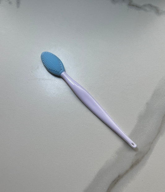 Lovely Lip Scrubber